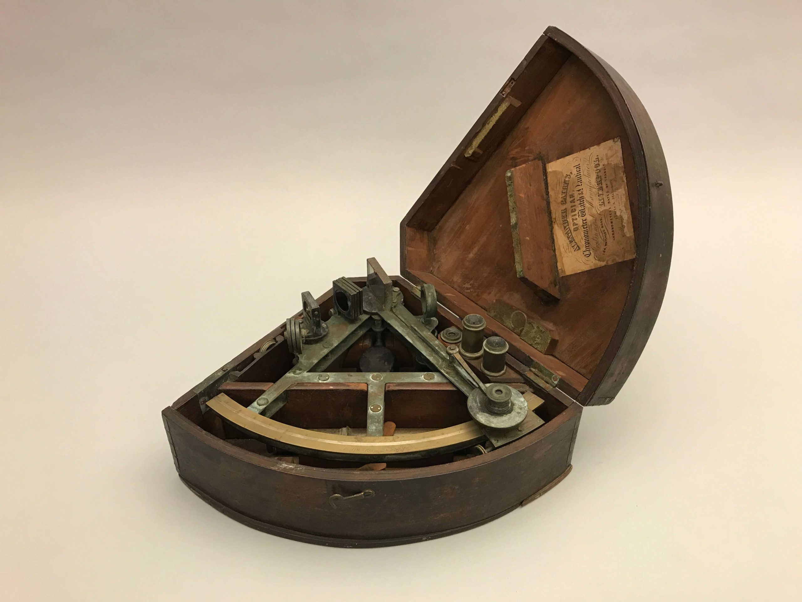 acq-pillar-sextant-01