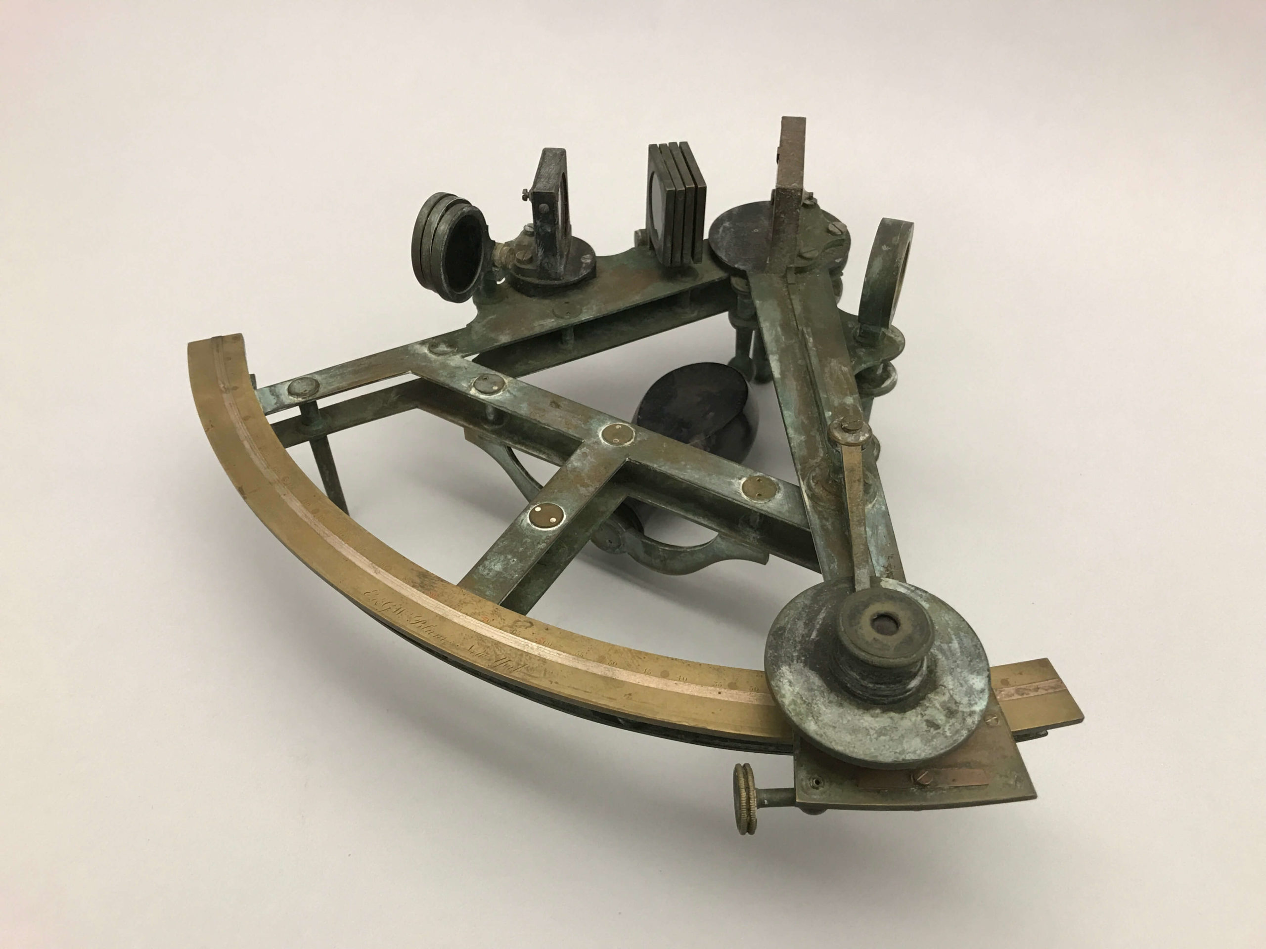acq-pillar-sextant-02